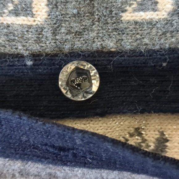 One off a kind piano musical notes cardigan - Picture 4 of 8